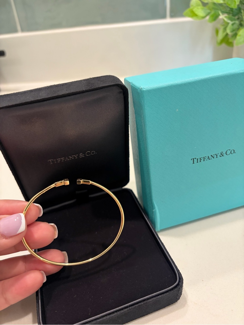 Tiffany & Co. Yellow Gold T Wire Cuff Bracelet (Medium) 18k Yellow Gold - Picture 4 of 9